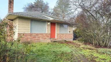 Main picture of 820 NW 28th St
