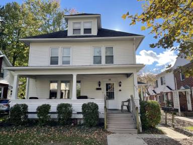 Main picture of 236 S Barnard St