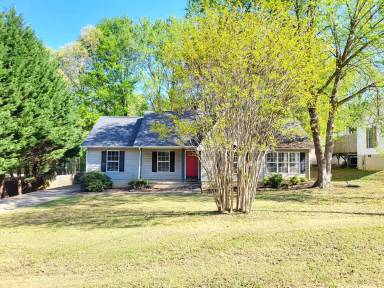 Main picture of 7535 Katherine Dr