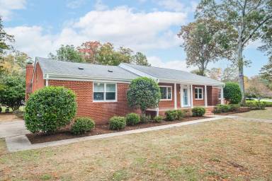 Main picture of 4508 Thoroughgood Dr