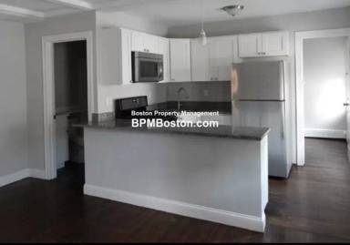 Main picture of 70 Safford St