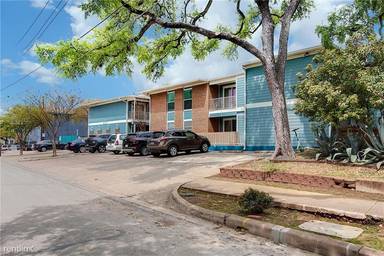 Main picture of 400 W 35th St