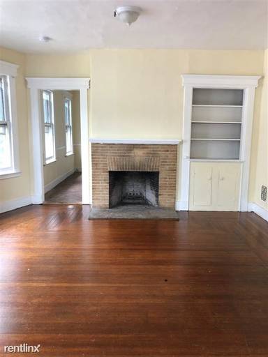 Main picture of 208 Maple St