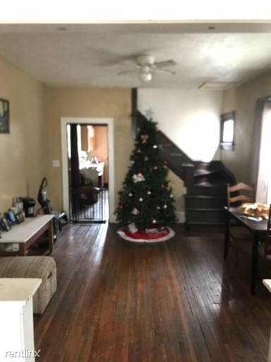 Main picture of 2430 Indianola Ave