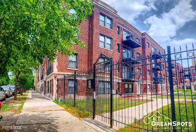 Main picture of 4625 S Drexel Blvd