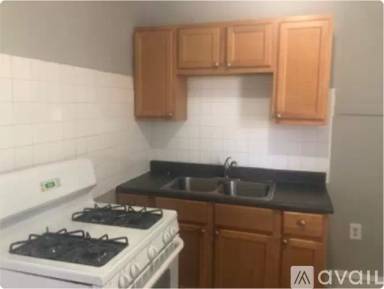 Main picture of 2604 W 60th St