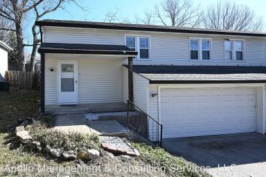 Main picture of 6811 N Fisk Ave