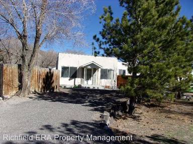 Main picture of 222 W Old Highway 89