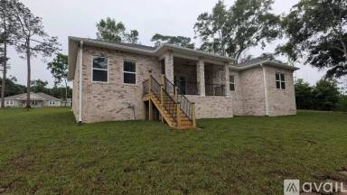 Main picture of 699 Pinewood