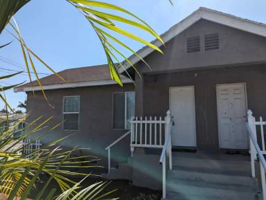 Main picture of 6382 Los Robles Ave