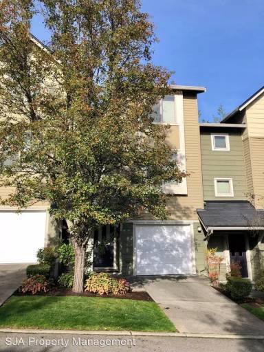 Main picture of 2116 NW Boulder Way Dr