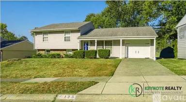 Main picture of 125 Teakwood Ln