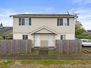 Main picture of 3010 S 43rd St