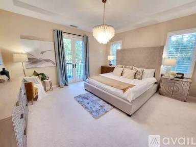 Main picture of 79 Hanging Gdn