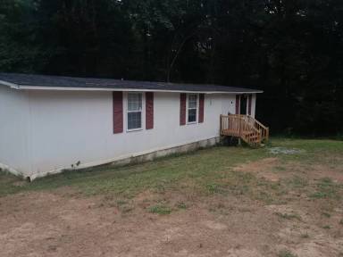 Main picture of 405 Dean Springs Rd