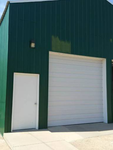 Main picture of 330 N 13th St