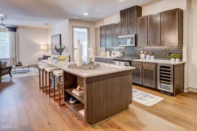 Main picture of The Laurel Preston Hollow
