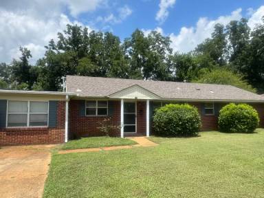 Main picture of 3607 S Georgetown Dr