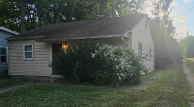 Main picture of 1023 S Silas St