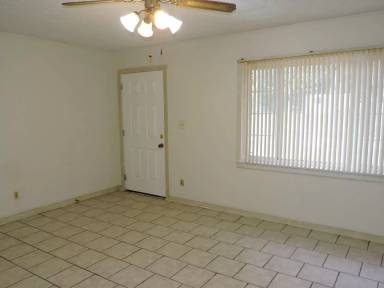 Main picture of 1825 Bainbridge Ave