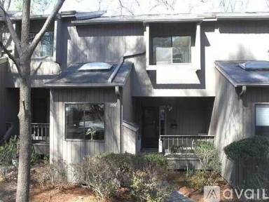 Main picture of 309 Oakland Ln