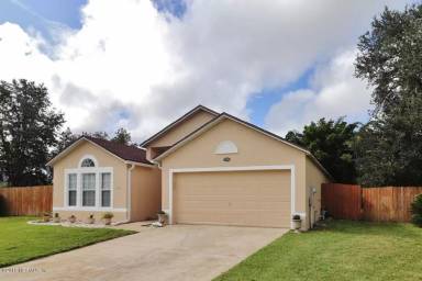 Main picture of 11034 Englenook Dr