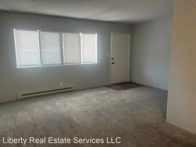 Main picture of 950 S Lincoln Ave