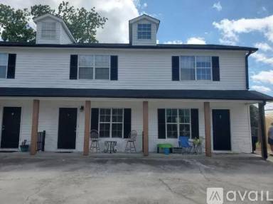 Main picture of 641 Old Town Rd