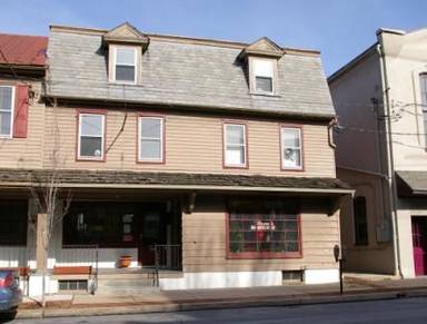 Main picture of 115 S Market St