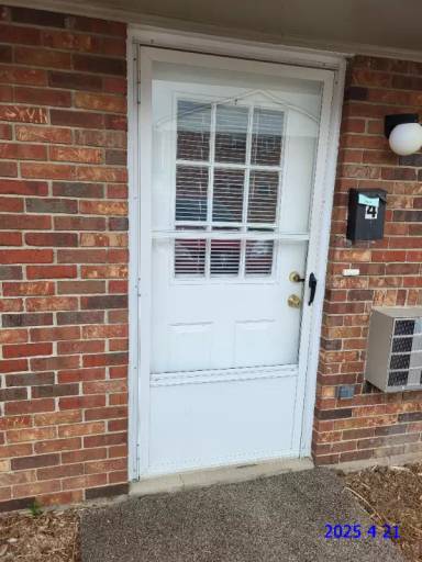 Main picture of 5432 College Corner Pike