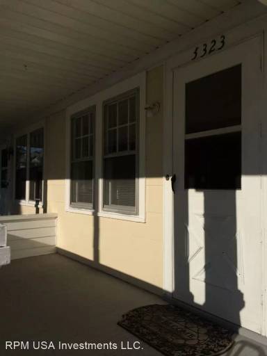Main picture of 3323 S Harrison St