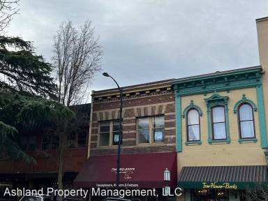 Main picture of 13 N Main St