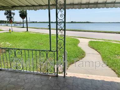 Main picture of 701 S Bermuda Blvd