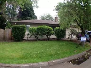 Main picture of 64 NW 14th Pl