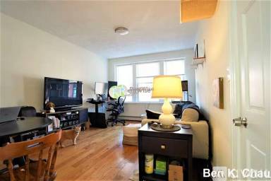 Main picture of 86 Brainerd Rd