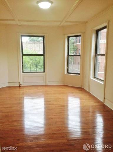 Main picture of 2 Nevins St