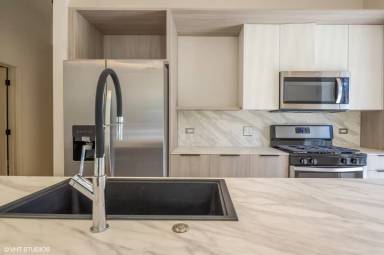 Main picture of 4179 W Belmont Ave