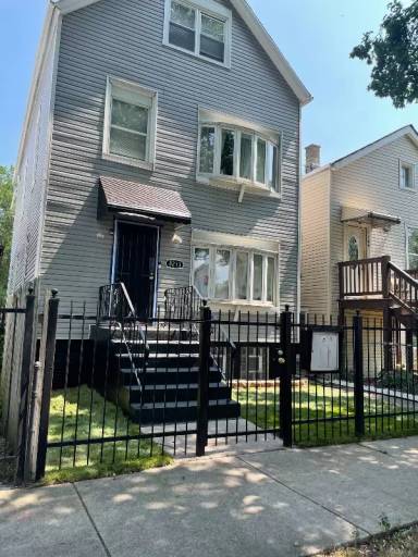 Main picture of 8213 S Houston Ave