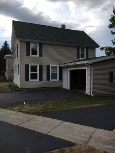 Main picture of 501 William St