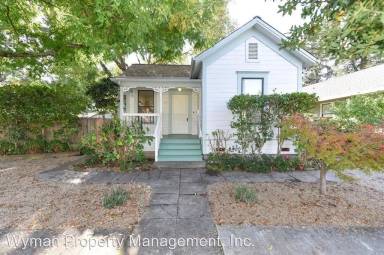 Main picture of 1585 Laurel St