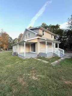 Main picture of 3687 Franklin Ave