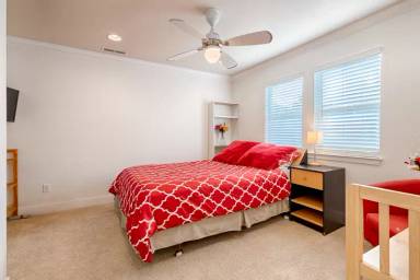 Main picture of 515 Mountain View Ave
