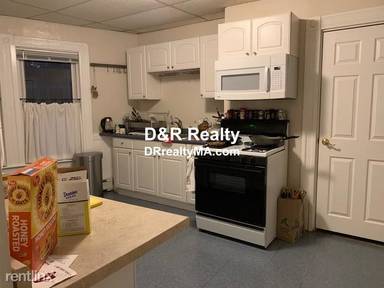 Main picture of 235 Columbia St