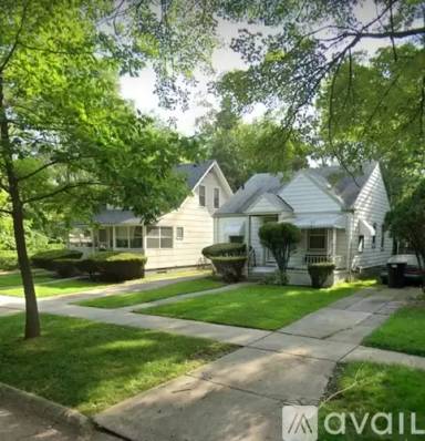 Main picture of 17557 Fielding St