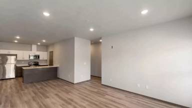 Main picture of 2513 N Regal St