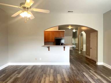 Main picture of 760 Ivy Brook Way