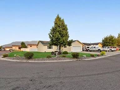 Main picture of 7 Darlene Rd