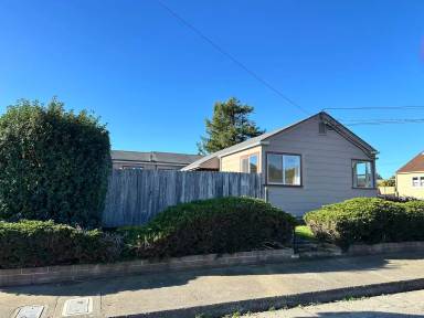 Main picture of 3852 G St
