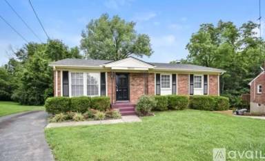 Main picture of 5500 Mosswood Ln