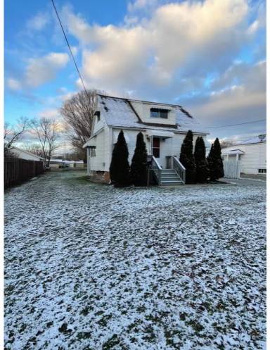 Main picture of 16524 Bagley Rd